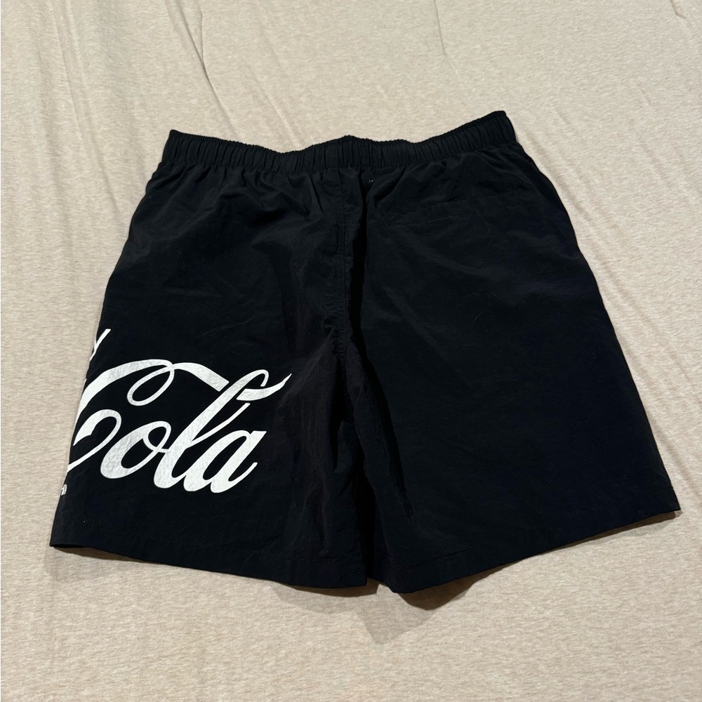Shorts - Picture 3 of 3